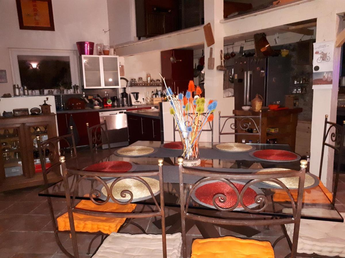 Bed and Breakfast Chez Patricia & Denis Flassans-sur-Issole Exterior foto